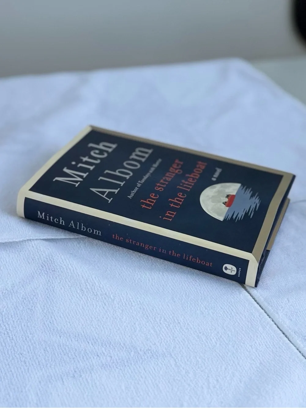 Stranger in the Lifeboat by Mitch Albom (2021, Hardcover)